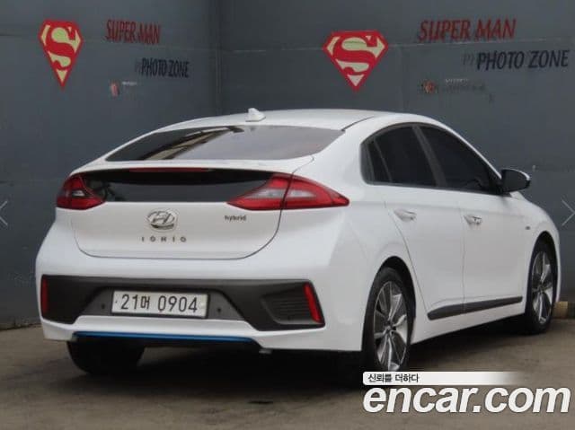 Hyundai Ioniq