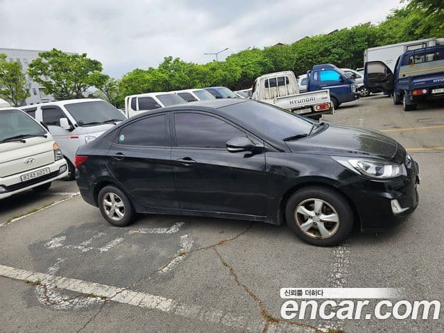 Hyundai Accent