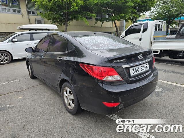 Hyundai Accent