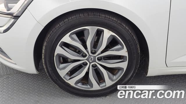 Renault Korea (Samsung) SM6