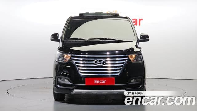 Hyundai Starex