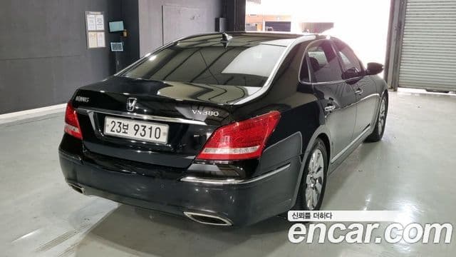 Hyundai Equus