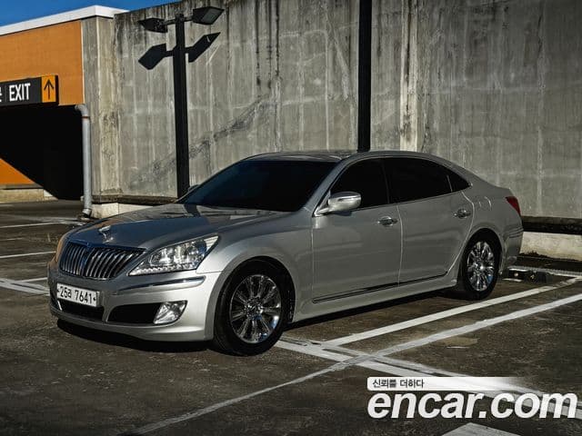 Hyundai Equus
