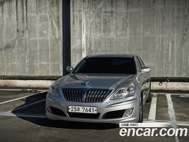 Hyundai Equus
