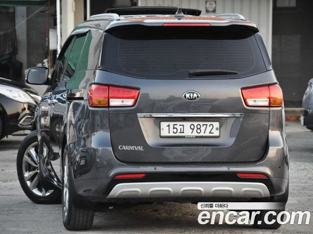 Kia Canival
