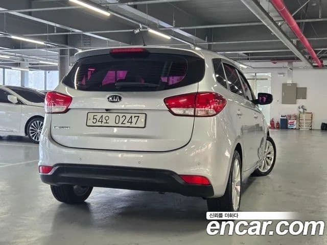 Kia Carens