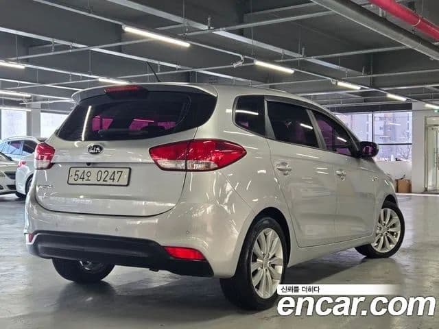 Kia Carens