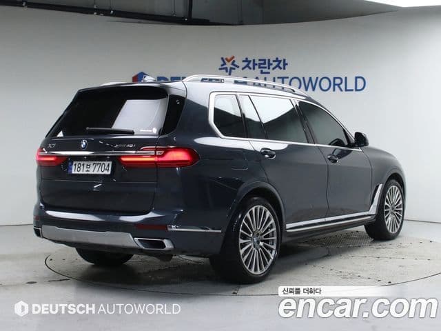 BMW X7