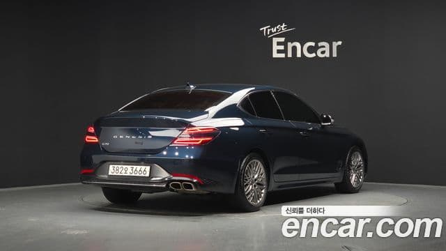 Genesis G70