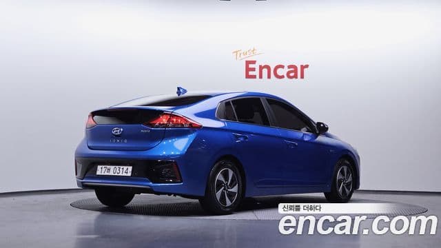 Hyundai Ioniq