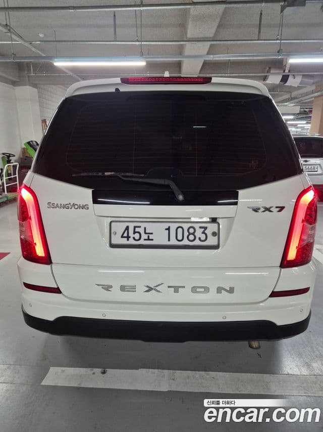 SsangYong (KG Mobility) Rexton